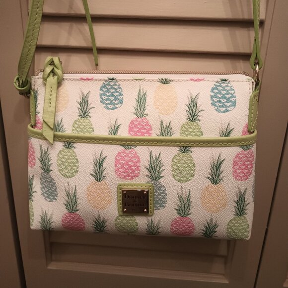 Dooney Bourke Tiki Crossbody Pineapple Print in Lime Green. - Picture 1 of 4